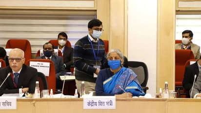 gst council : ஜிஎஸ்டி கவுன்சில் கூட்டம் இந்த மாதம் நடக்குமா?நிர்மலா சீதாராமன் அமெரிக்கா பயணம்