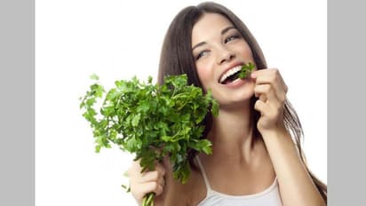 Diabetes: சர்க்கரை நோய்க்கு தீர்வாகும் கொத்தமல்லி சாறு...தினமும் 1 டம்ளர் போதும் ...எவ்வளவு நன்மைகள் தெரியுமா?