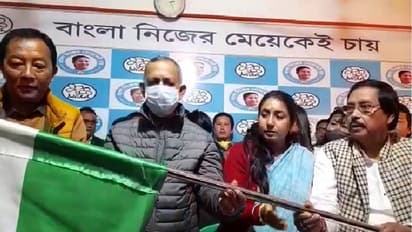 TMC Darjeeling: বিনয় তামাংয়ের হাত ধরে পাহাড়ের শতাধিক কর্মীর তৃণমূলে যোগ