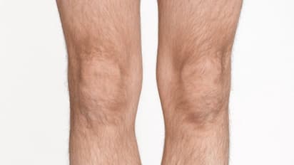 വീട്ടിനുള്ളില് നഗ്നനായി കണ്ട അപരിചിതനെ വീട്ടമ്മ വടിയെടുത്ത് ഓടിച്ചു!