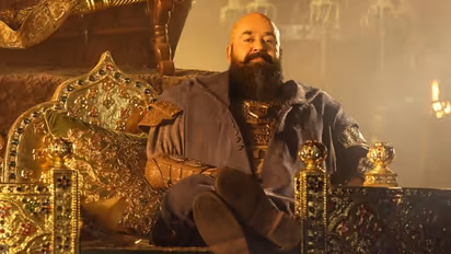 Barroz first look : ഗെറ്റപ്പില് ഞെട്ടിച്ച് മോഹന്ലാല്; പുതുവത്സരാശംസയ്ക്കൊപ്പം 'ബറോസ്' ഫസ്റ്റ് ലുക്ക്