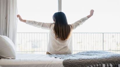 New Year Resolution 2022 : ২০২২ এর প্রথম দিন ত্যাগ করুন এই অভ্যাগগুলো, চোখ বুলিয়ে নিন নিউ ইয়ার রেজোলিউশনে