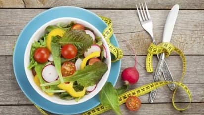  వీటిని తింటే ఆడవాళ్లు ఫాస్ట్ గా బరువు తగ్గుతారు.. 