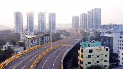 షేక్పేట్ ఫ్లై ఓవర్ ప్రారంభించిన కేటీఆర్.. ఆ రోడ్లు తెరిపించాలని కేంద్ర మంత్రి కిషన్రెడ్డికి రిక్వెస్ట్