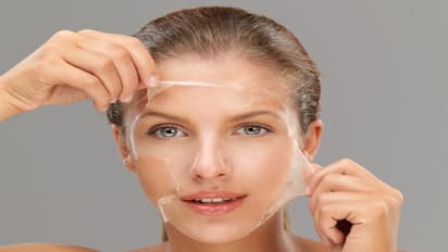 செலவே இல்லாமல் வீட்டிலேயே கோல்டன் பேஷியல் வெறும் 5 நிமிடத்தில் போடலாம்,இந்த டிப்ஸ் தெரிந்தால் முகம் ஜொலிக்கும்