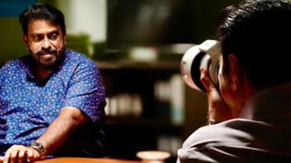 CBI 5 Movie : ഷൂട്ടിംഗിനിടെ കെ മധുവിനെ ക്യാമറയില് പകര്ത്തുന്ന 'സേതുരാമയ്യര് സിബിഐ'