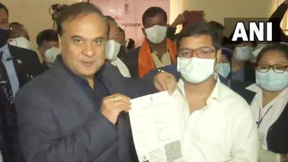 Vaccination for 15-18 year: আসমুদ্রহিমাচলে শিশুদের টিকাদান উৎসব, দেখুন ছবিতে ছবিতে