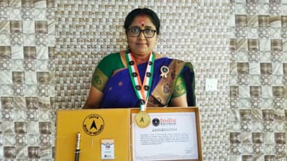 Indian Book of Records : കുത്തിയോട്ടപ്പാട്ടുകളുടെ രചനയിൽ ഇന്ത്യൻ ബുക്ക് ഓഫ് റെക്കോഡ്സിൽ എൽ ശ്രീരഞ്ജിനി