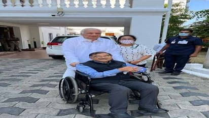 కేరళ గవర్నర్తో తరుణ్ విజయ్ భేటీ:ఆరిఫ్ ఖాన్ పై ప్రశంసలు