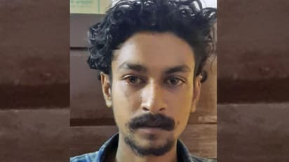 ലോട്ടറി കച്ചവടക്കാരനെ ഭീഷണിപ്പെടുത്തി പണം തട്ടിയെടുത്ത ഗുണ്ട പിടിയില്