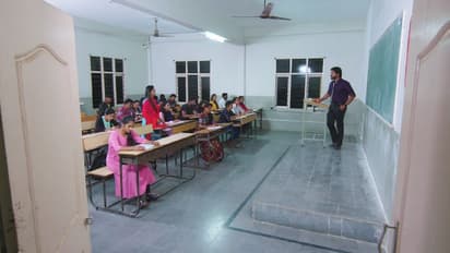 Guppedantha Manasu: వసుతో తీసుకున్న సెల్ఫీని రిషికి చూపించిన గౌతమ్.. వైరల్ గా మారిన ఫోటో?