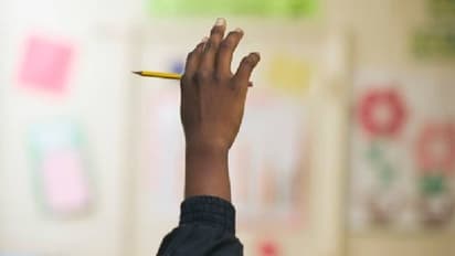 UK’s black children : യുകെ -യിൽ പകുതിയിലധികം കറുത്ത വർ​ഗക്കാരായ കുട്ടികളും ദാരിദ്ര്യത്തിലെന്ന് റിപ്പോർട്ട്