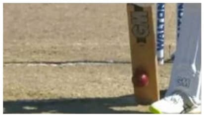 ఇదేం రివ్యూ రా సామి..? బంతి బ్యాటుకు తాకినా సమీక్ష కోరిన బంగ్లాదేశ్ బౌలర్, సారథి.. ఆటాడుకుంటున్న నెటిజన్లు