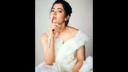 Rashmika Mandanna photos : எவ்ளோ க்யூட்.. புஷ்பா நாயகியா இது..வைரலாகும் ராஷ்மிகாவின் கல்லூரி பருவ புகைப்படம்..