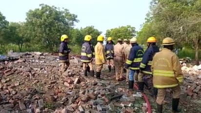 तमिलनाडु में पटाखा फैक्ट्री में लगी आग, तीन मजदूरों की मौत, घायल अस्पताल में भर्ती