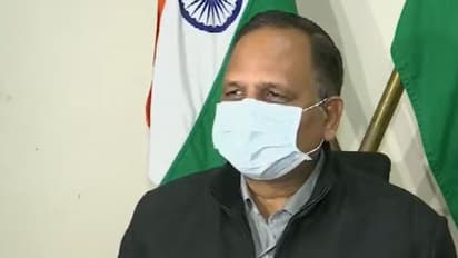 Covid 19 के बीच चुनावी रैली: दिल्ली के हेल्थ मिनिस्टर ने कहा- क्या हम चुनाव में प्रचार करना बंद कर दें