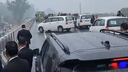 20 मिनट तक यूं फंसा रहा PM Modi का काफिला, CM चन्नी ने फोन तक नहीं उठाया!, पंजाब पुलिस से मांगी रिपोर्ट