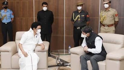 திருப்பி அனுப்பப்பட்ட நீட் விலக்கு மசோதா... மீண்டும் ஆளுநரிடம் சமர்ப்பிப்பு!!