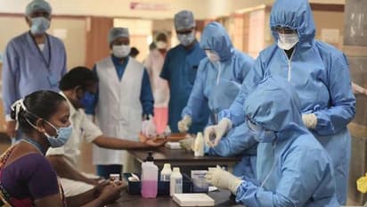 উদ্বেগ বাড়াচ্ছে করোনার তৃতীয় ঢেউ, রাজ্যগুলিকে জেলা স্তরে কন্ট্রোল রুম খোলার নির্দেশ কেন্দ্রের