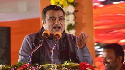 బ్యూరోక్రాట్లు మంత్రులు చెప్పినట్టే వినాలి. ‘ఎస్ సర్’ మాత్రమే అనాలి - కేంద్ర మంత్రి నితిన్ గడ్కరీ