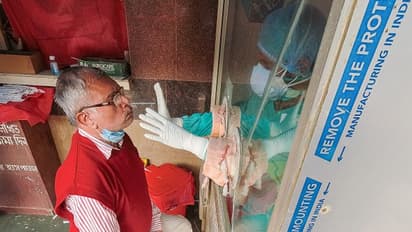 Corona Cases In Bengal: সামান্য কমল রাজ্যে দৈনিক সংক্রমিতের সংখ্যা, সংক্রমণের হার বেড়ে ৩৭.৩ শতাংশ