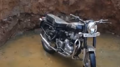 കലുങ്കിലെ കുഴിയിൽ വീണ് യാത്രക്കാരന് പരിക്കേറ്റ സംഭവം: റിപ്പോർട്ട് തള്ളി പൊതുമരാമത്ത് മന്ത്രി