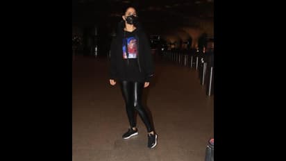 1 Month Anniversary: ಮದ್ವೆಯಾಗಿ 1 ತಿಂಗಳು, ಇಂದೋರ್‌ಗೆ ಹಾರಿದ ಕತ್ರಿನಾ ಕೈಫ್ !