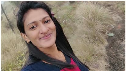 ന്യൂഇയറിന് തലേന്ന് യുവതി ആത്മഹത്യ ചെയ്ത സംഭവം; വിവാഹ വാഗ്ദാനം നൽകി വഞ്ചിച്ച കേസില് പൊലീസുകാരന് സസ്പെന്ഷന്