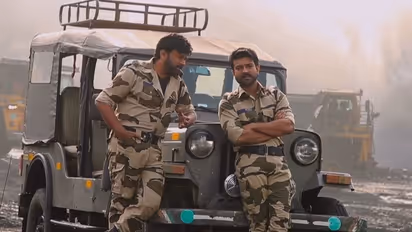 `ఆర్‌ఆర్‌ఆర్‌` ట్రాప్‌లో  చిరంజీవి.. `ఆచార్య`కి తప్పని తిప్పలు.. తలలు పట్టుకుంటున్న అభిమానులు?