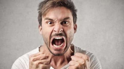 Life Management: गुस्सैल युवक को पिता ने दिया एक काम, इसके बाद कम होने लगा उसका गुस्सा, कौन-सा था वो काम?