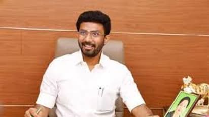 ஓபிஎஸ் மகனை ஏன் நீக்கவில்லை என்று கேள்வி எழுப்பிய ‘முரசொலி’.. கட்சியை விட்டு தூக்கி பதிலடி கொடுத்த இபிஎஸ்.!