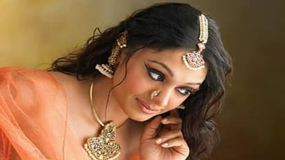 Shobana: సీనియర్ హీరోయిన్ శోభనకు ఒమిక్రాన్... ఎలా వచ్చిందో వివరించిన నటి