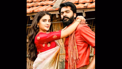 இந்த முறையாவது சிம்புவின் காதல் கைகூடுமா?.. ஒரே வீட்டில் வசிக்கும் சிம்பு - நிதி அகர்வால்..