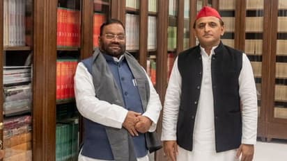 UP Elections 2022: দল বদলের পরই গ্রেফতারি পরোয়ানা, যোগী সরকার অস্বস্তি বাড়াল প্রসাদ মৌর্যর