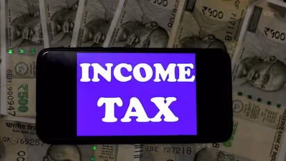 రోజువారీ కూలీకి షాక్..! రూ.37.5 లక్షల పన్ను చెల్లించాలంటూ ఐటీ నోటీస్‌