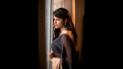 Subiksha Hot :இடுப்பை காட்டுவதில் ரம்யா பாண்டியனையே ஓரம் கட்டிய சுபிக்‌ஷா! பார்த்தாலே கிக் ஏறும் ஹாட் போட்டோஸ்