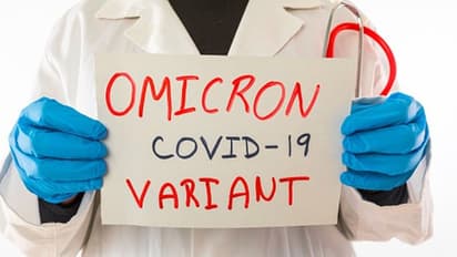 COVID-19 End: ওমিক্রনেই কোভিড -১৯ মহামারি শেষ হয়ে যাবে, বুস্টার ডোজের প্রয়োজনীয়তা নিয়ে প্রশ্ন বিশেষজ্ঞদের