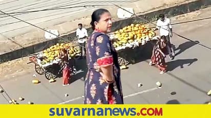 ಗುಬ್ಬಿ ಮೇಲೆ ಬ್ರಹ್ಮಾಸ್ತ್ರ... ಬಡ ವ್ಯಾಪಾರಿಯ ಮೇಲೆ ಮಹಿಳೆಯ ದೌರ್ಜನ್ಯ... ವಿಡಿಯೋ ವೈರಲ್‌