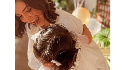 ১-এ পা বিরুষ্কা কন্যার, ভামিকার প্রথম জন্মদিনেও পর্দার আড়ালেই রইল মুখ, মন খারাপ বিরুষ্কা ভক্তদের