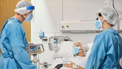 दुनियाभर में कोरोना का कहर : 24 घंटे में मिले 31.45 लाख नए मामले, 8 हजार से अधिक लोगों की मौत