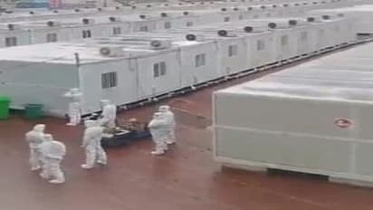 Metal Boxesలో కోవిడ్ పేషెంట్స్.. గర్బిణీలు, పిల్లలు కూడా.. అక్కడ ఇంత కఠినమా?.. వైరల్ అవుతున్న వీడియోలు..