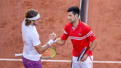 Australian Open: ജോക്കോവിച്ച് മറ്റുള്ളവരെ വിഡ്ഢികളാക്കുന്നു; തുറന്നടിച്ച് സിറ്റ്സിപാസ്