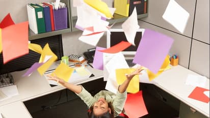 Anti-work Movement : ജോലി രാജിവെച്ച് ലക്ഷങ്ങള്, പണി ചെയ്യുന്നതിന് എതിരായ കൂട്ടായ്മ തരംഗമാവുന്നു