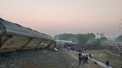 আড়াই বছরের কন্যা সন্তানের সঙ্গেই শেষ যাত্রায় বিকানের এক্সপ্রেস দুর্ঘটনায় মৃত বাবা