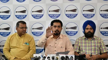 Punjab Election 2022 : कोविड प्रोटोकॉल तोड़ने पर केजरीवाल के बाद अब AAP के इस प्रत्याशी को भी शोकॉज नोटिस