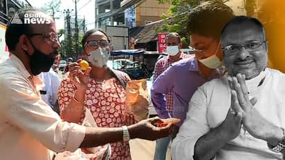 Bishop franco case : ബിഷപ്പ് ഫ്രാങ്കോയെ കുറ്റവിമുക്തനാക്കിയത് മധുരം വിതരണം ചെയ്ത് ആഘോഷിച്ച് അനുകൂലികൾ