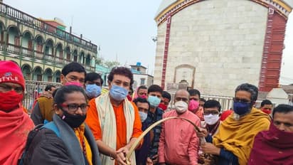 করোনা পরিস্থিতির মধ্যে ভিড় কমাতে উদ্যোগ, গঙ্গাসাগরের জল পৌঁছল তারাপীঠে