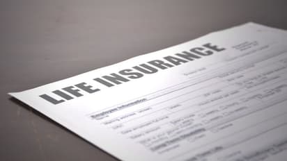 ఇన్సూరెన్స్ డబ్బుల కోసం శవాన్ని తెచ్చి డ్రామా.. భార్య ఏడుపు తట్టుకోలేక ఫోన్ చేయడంతో వెలుగులోకి అసలు కథ