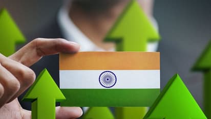 இந்தியாவின் இணையப் பொருளாதாரம் ஒரு ட்ரில்லியன் டாலரை எட்டும்! அறிக்கையில் தகவல்