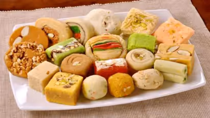 makar sankranti पर बना लिए ढेर सारे लड्डू और मिठाई, तो ऐसे रखें महीने भर तक फ्रेश, जानें स्टोर करने के तरीके